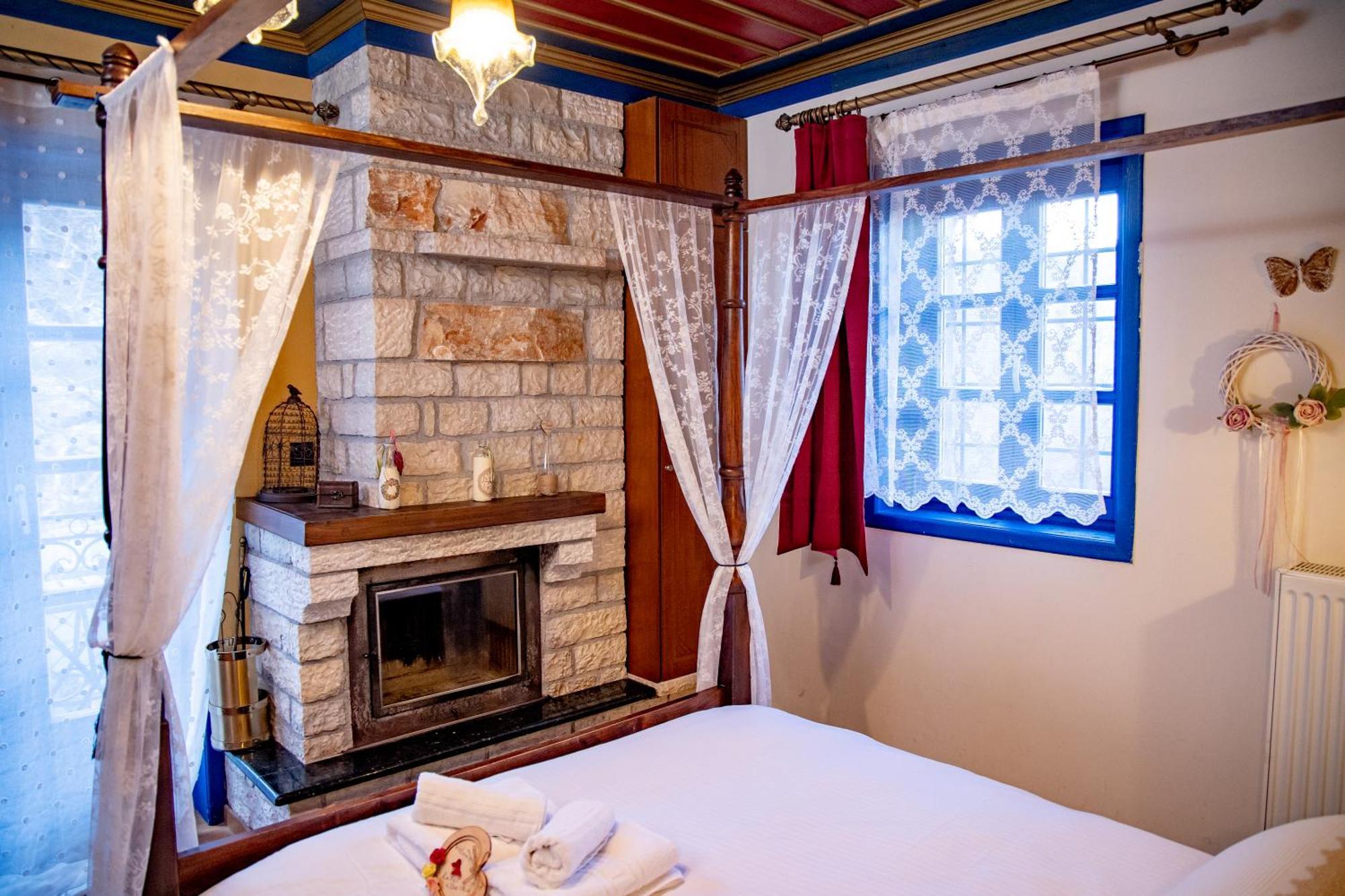 Arktouros Hotel Monodendri Eksteriør bilde