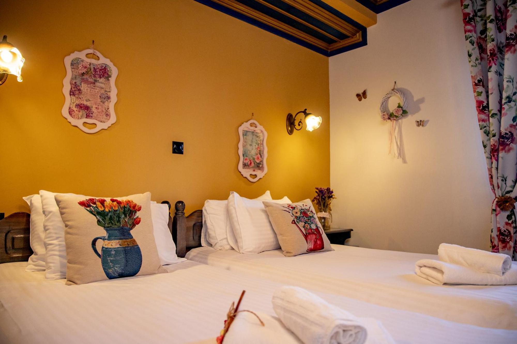 Arktouros Hotel Monodendri Eksteriør bilde