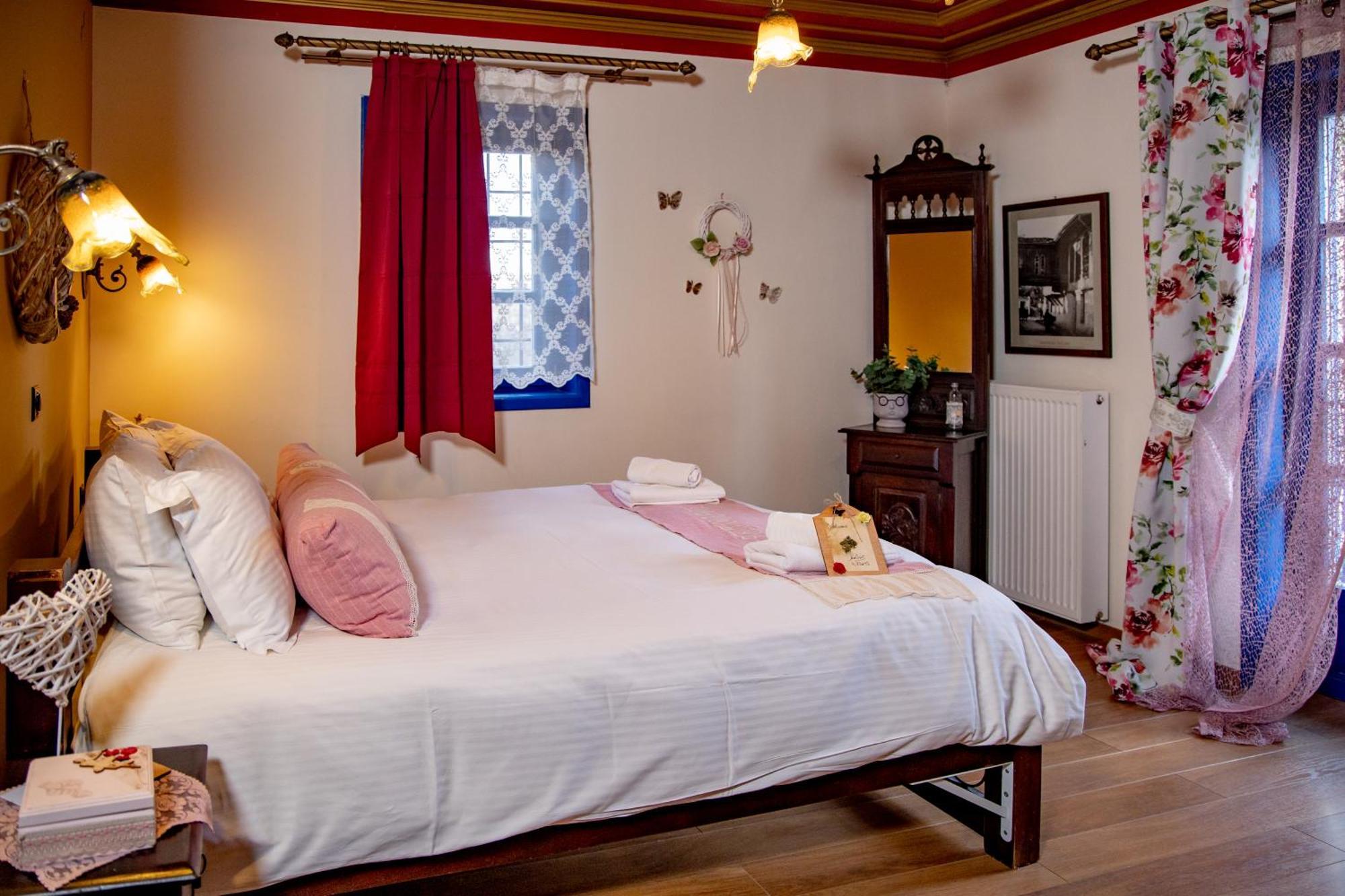 Arktouros Hotel Monodendri Eksteriør bilde
