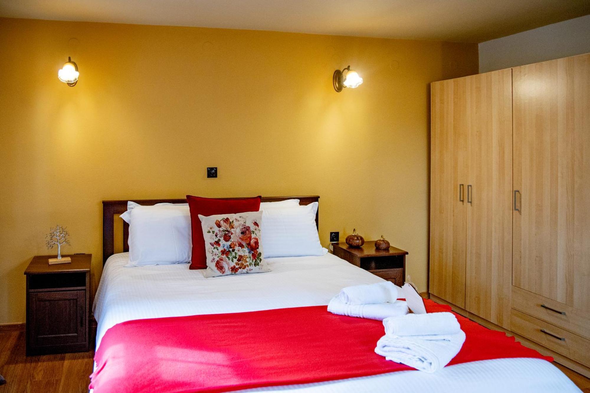 Arktouros Hotel Monodendri Eksteriør bilde