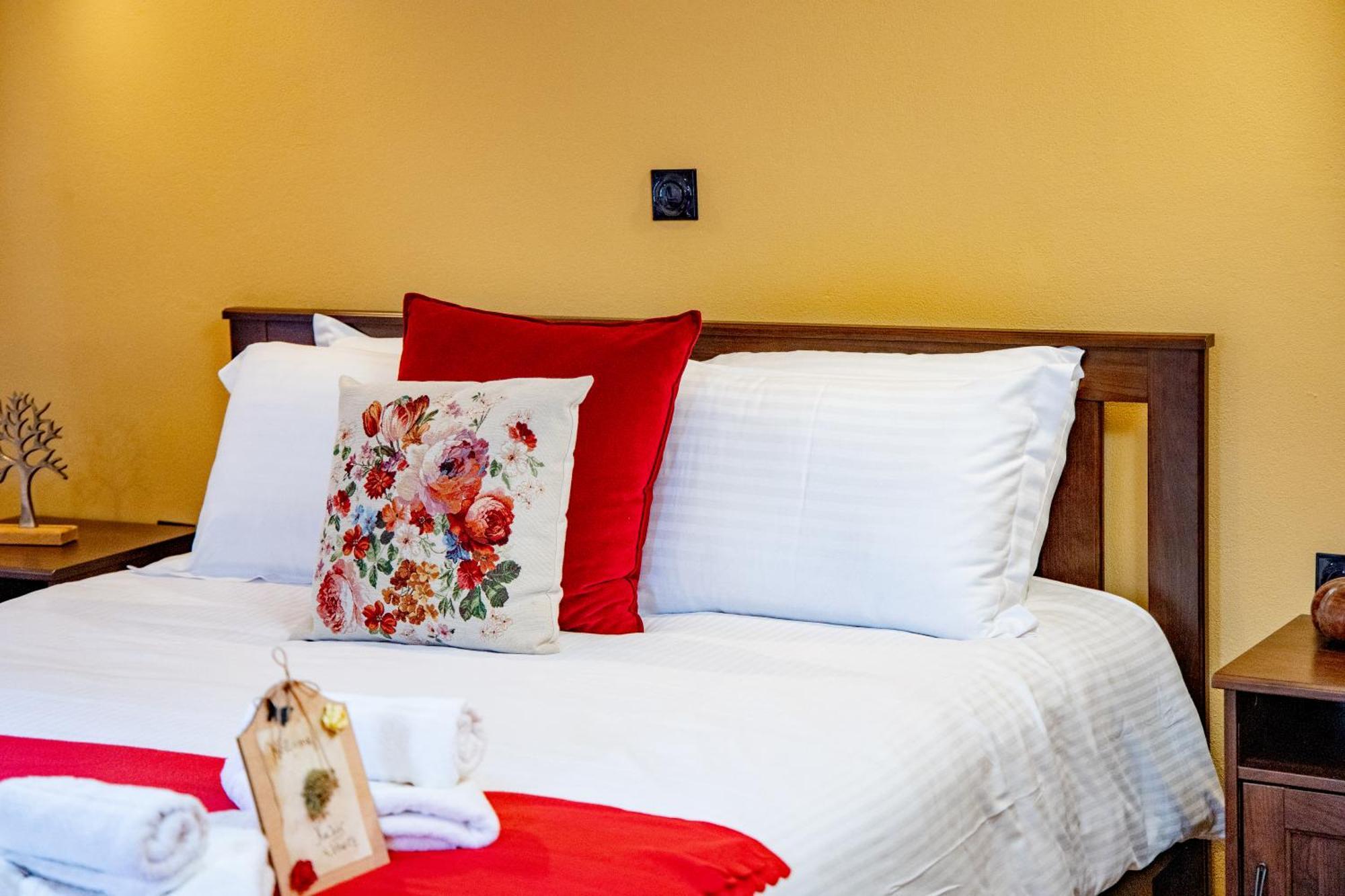 Arktouros Hotel Monodendri Eksteriør bilde